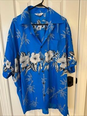 Lavish Royal Blue Tropical Floral Button-Down Shirt